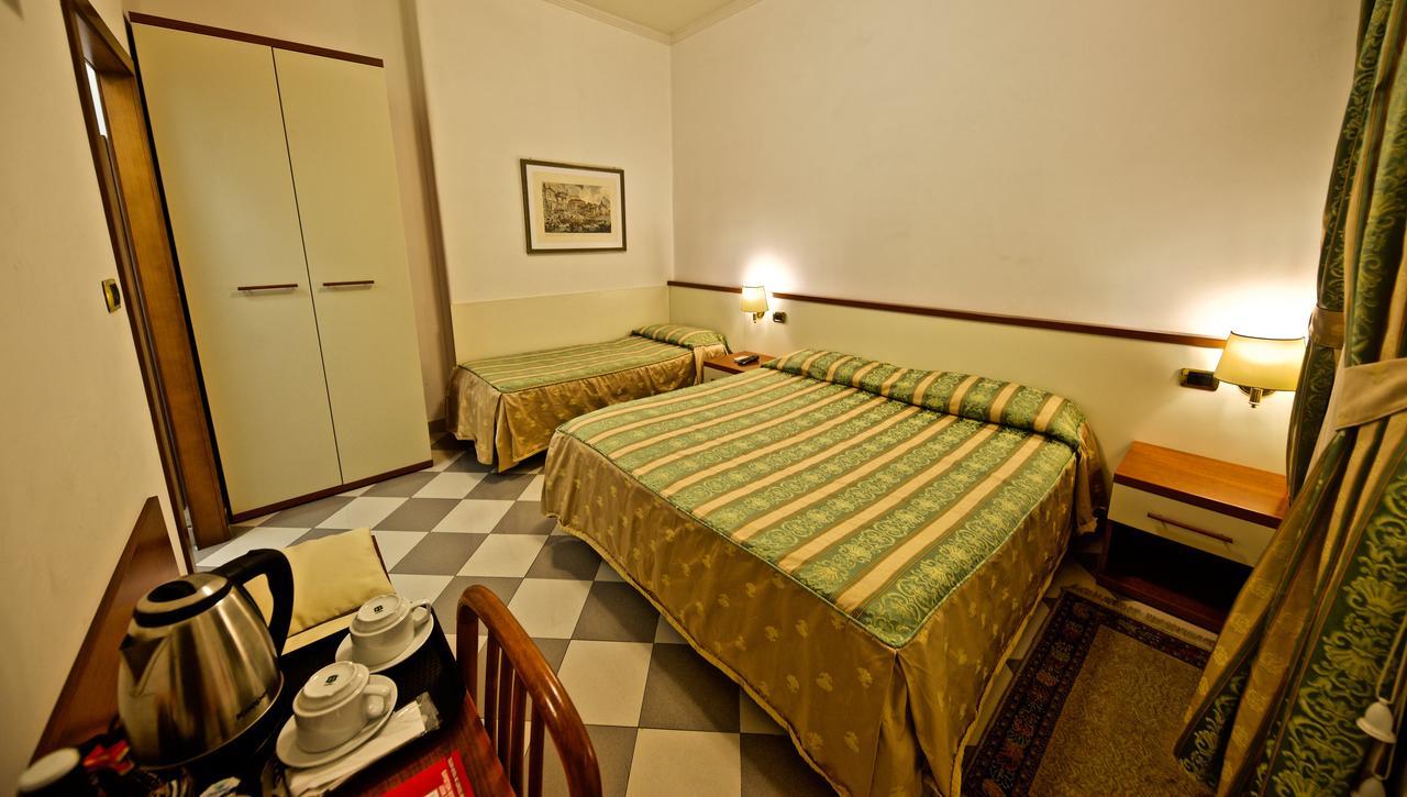Hotel Carmel โรม ภายนอก รูปภาพ