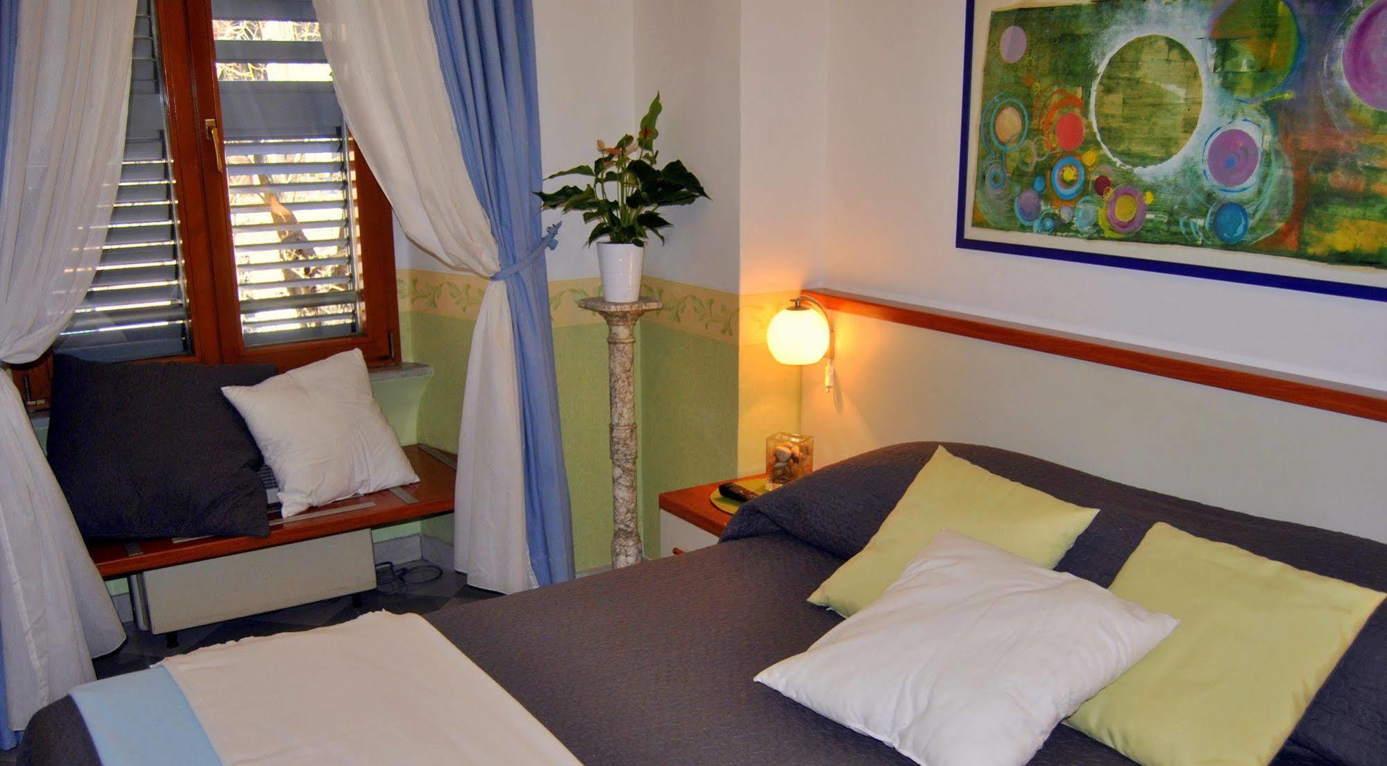 Hotel Carmel โรม ภายนอก รูปภาพ